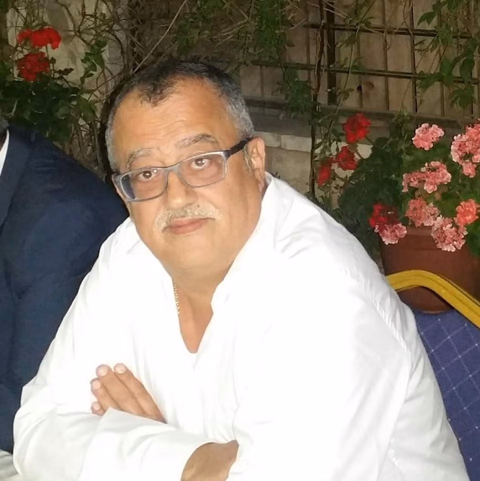 Ürdünlü yazar Nahed Hattar bir karikatür yayınladığı için yargılandığı mahkemenin önünde öldürüldü