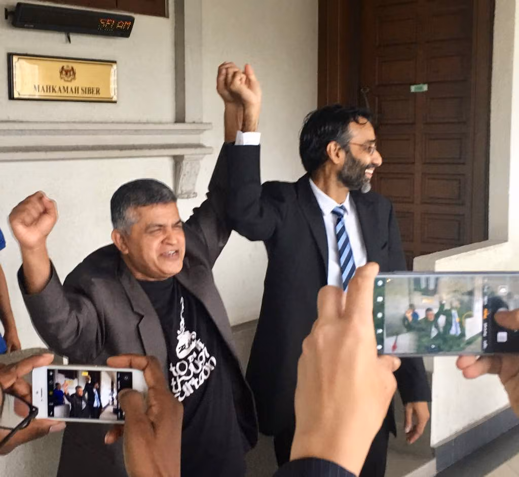 Malasia retira los 9 cargos de sedición contra el dibujante Zunar 0