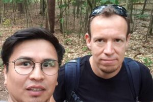 La historia de Hossein Rezaei, el dibujante que escapó de Afganistán