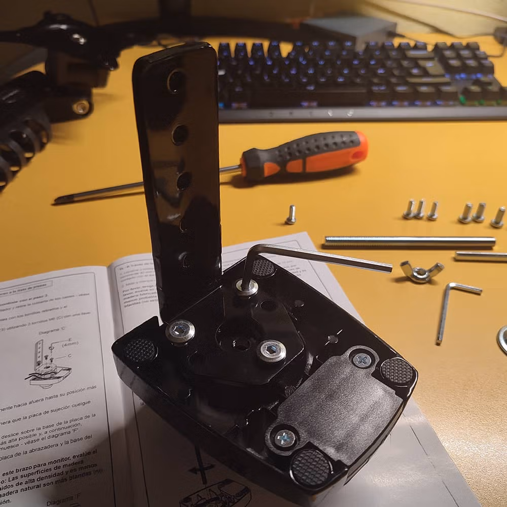 Montaje de la placa para la abrazadera