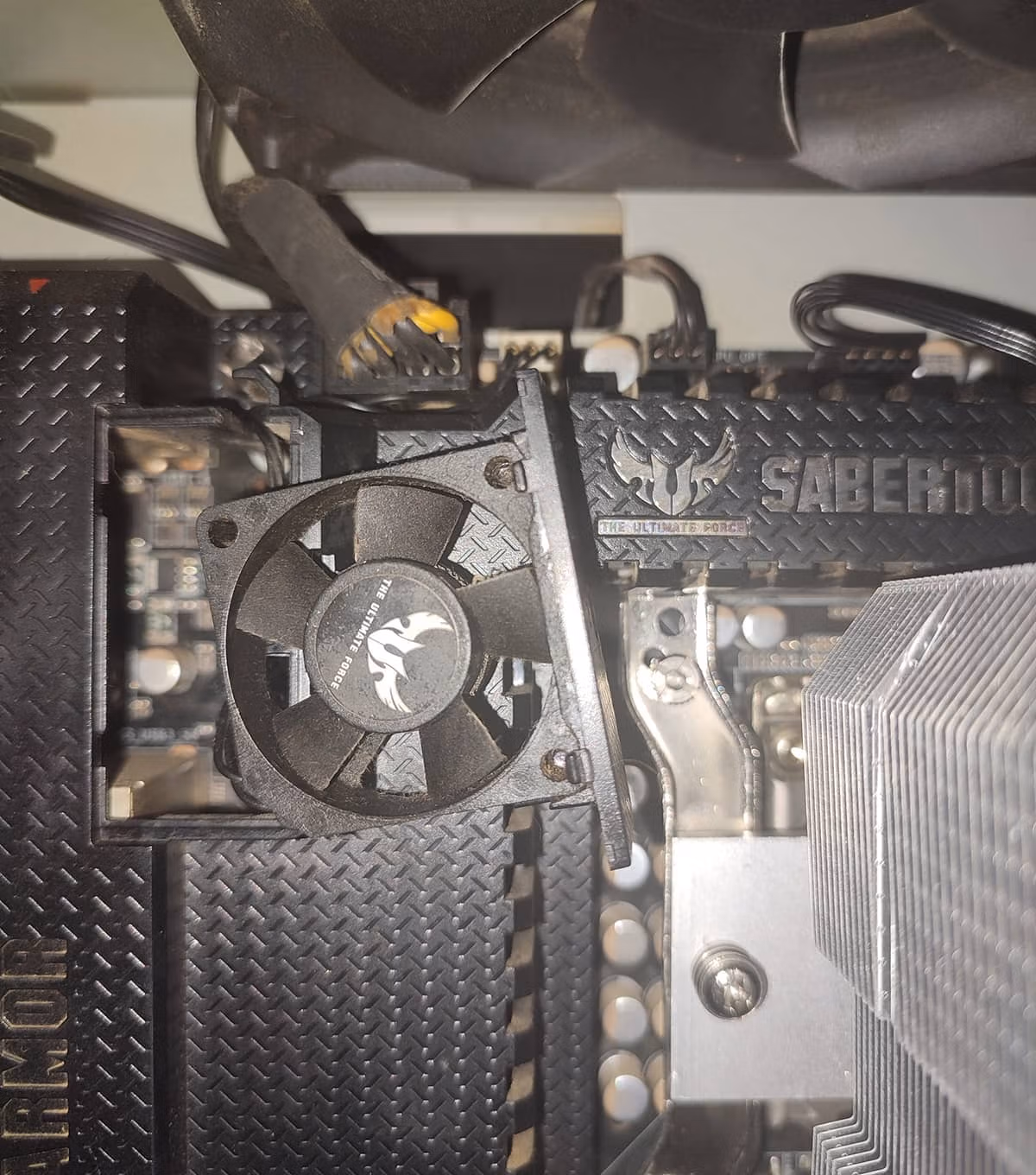 Substituição das ventoinhas SUNON EF35101S2-Q010-G99 10