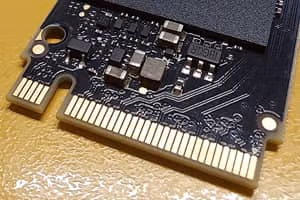 Cómo instalar un disco M.2 NVMe en un ordenador sin puerto M.2