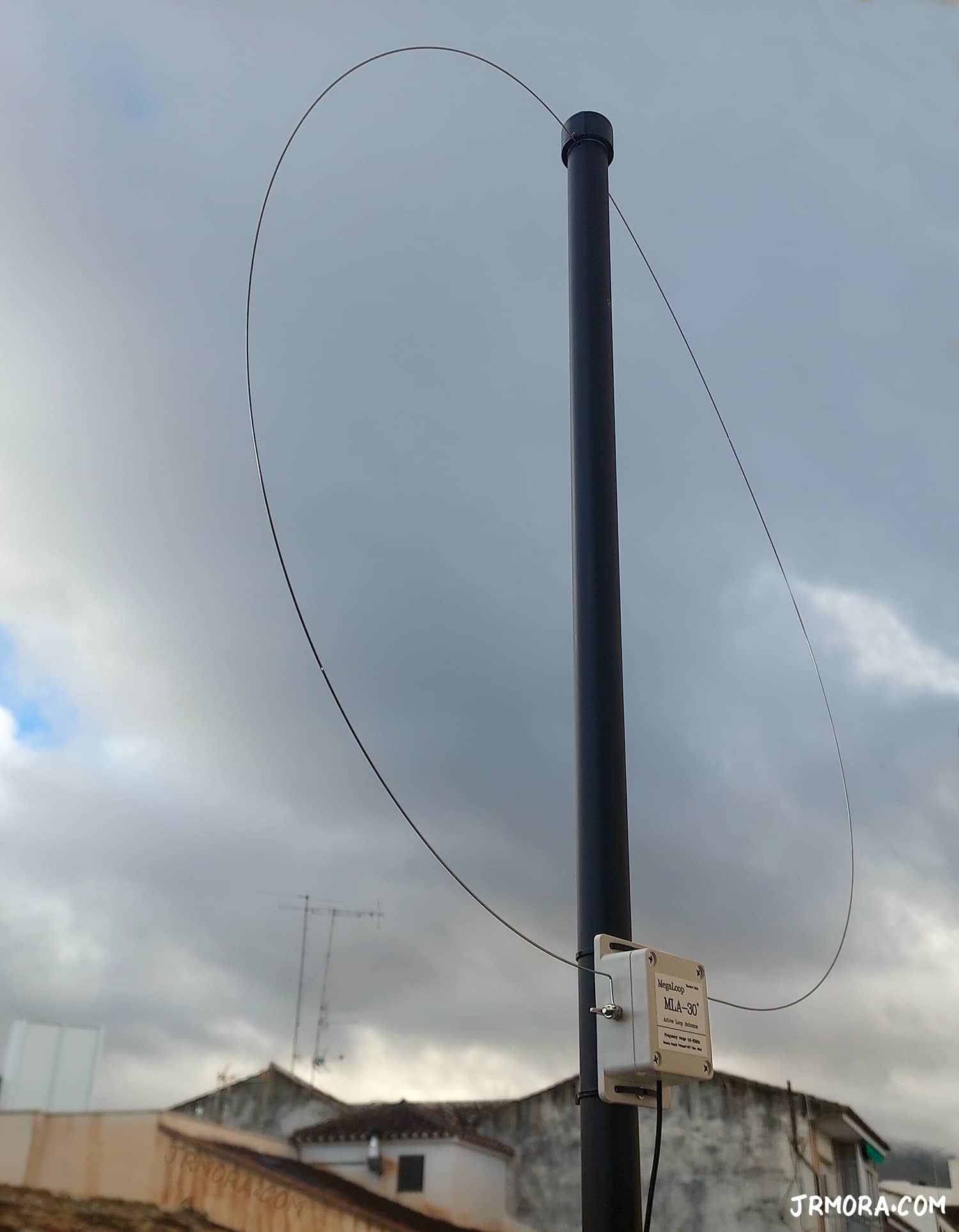 Antena ativa Megaloop MLA-30