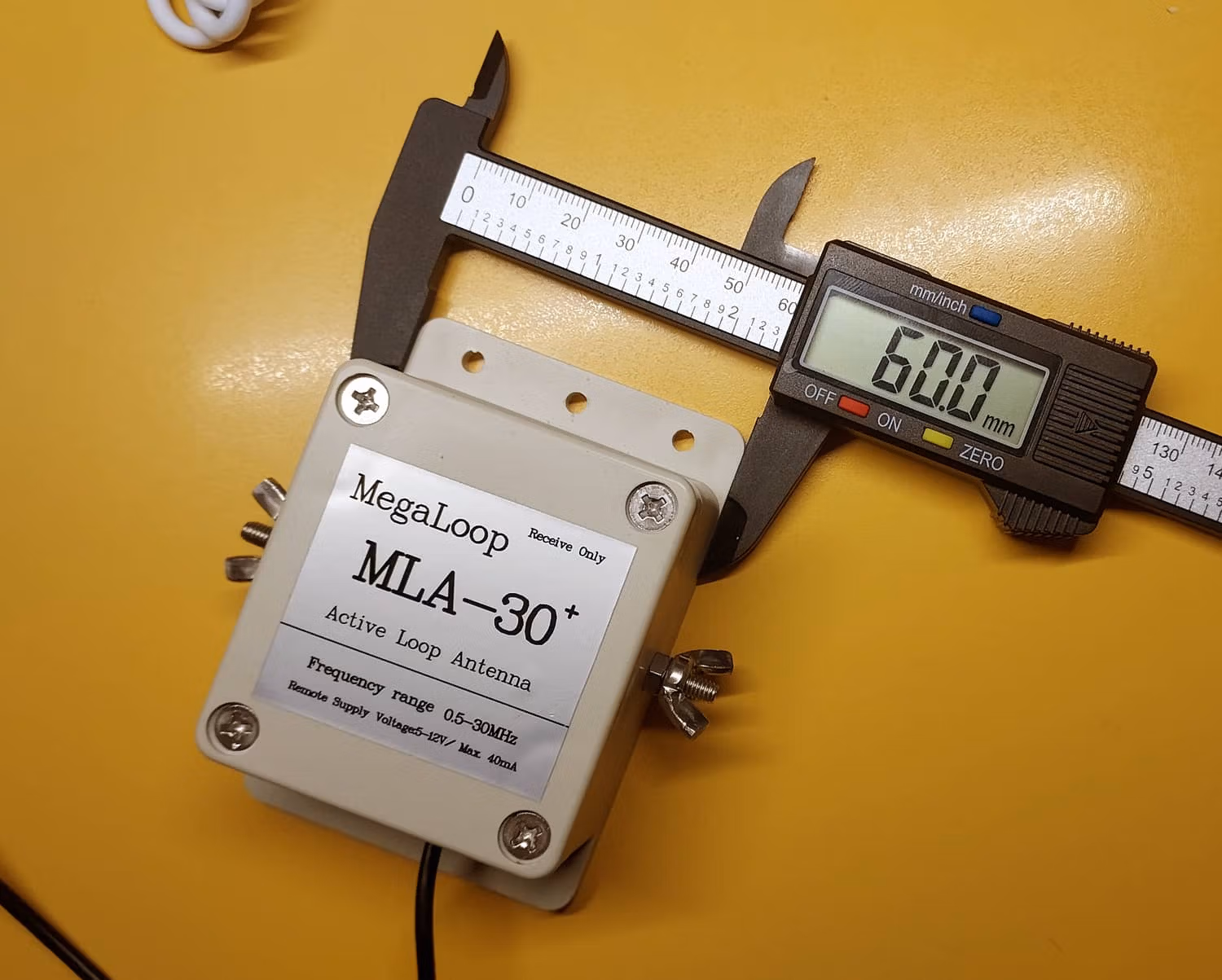 Antenna hoạt động Megaloop MLA-30+ 14