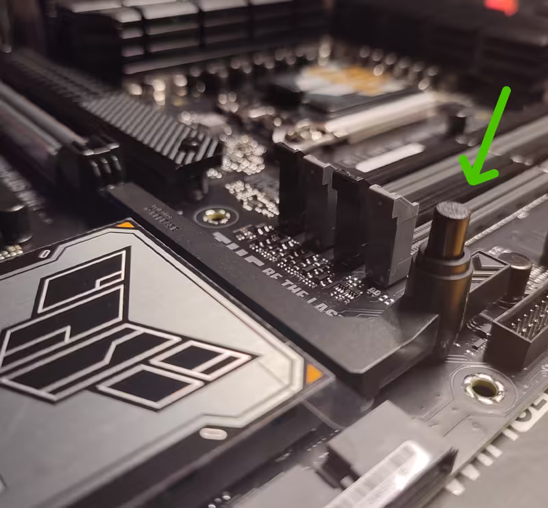 ASUS Tuf Gaming Z790 Plus Wifi-hovedkort 3