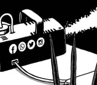 Máquina de humo de redes sociales con los logos de Facebook, WhatsApp, Twitter e Instagram