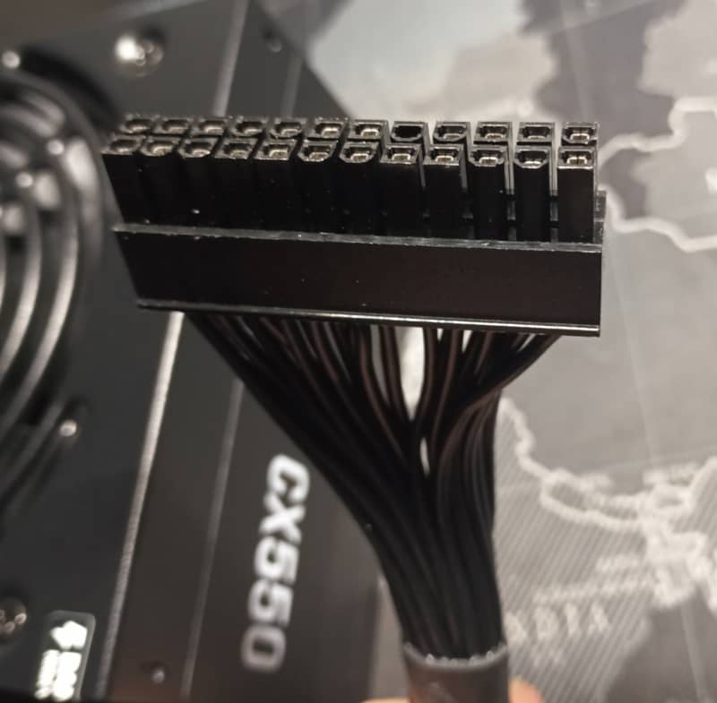 Corsair CX550 : Pourquoi ne pas lésiner sur l'alimentation de votre PC 8