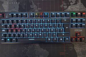 Krom Kernel Pro, механическая клавиатура среднего ценового диапазона с высококлассными деталями